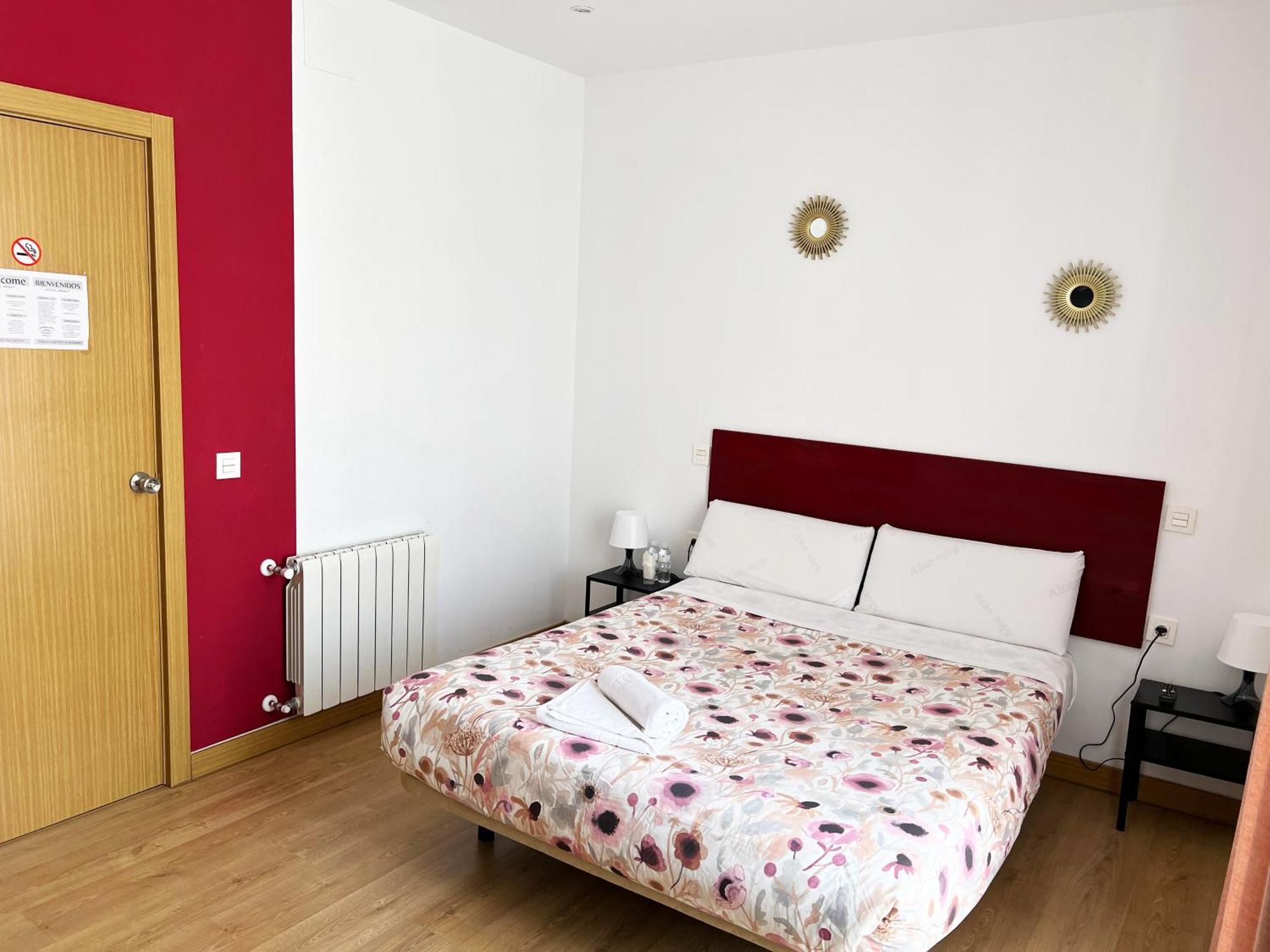 Hostal Abaaly Madrid Eksteriør billede